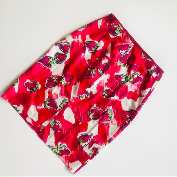 Blumarine Pencil Skirt. Made in Italy. Side Zipper - Picture 3 of 7